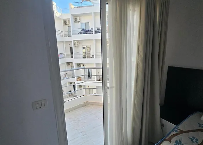 Aqua Palms 2 Bed Flat C409 Apartment *